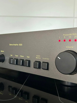 NAD 3020 Series 20 amplifier used vintage hi-fi classic