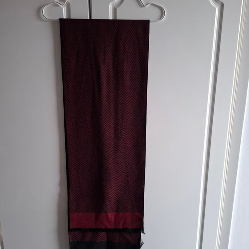 Amelie Accessories scarf burgundy new, warm winter