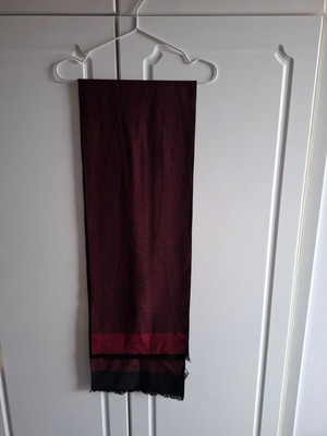 Amelie Accessories scarf burgundy new, warm winter