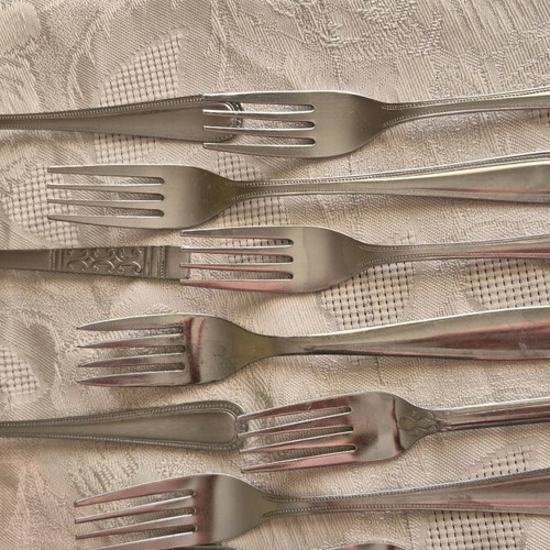 Stainless steel forks used, pack of 24 pieces