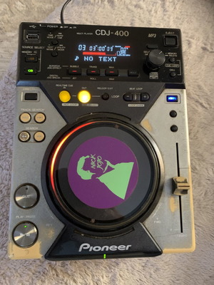 Pioneer CDJ-400 professional CD player
