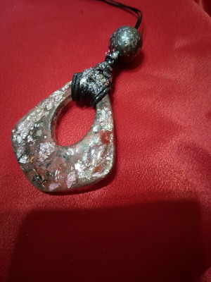 Handmade pendant made of resin new