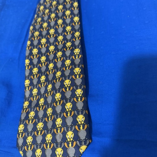 Tweety Looney Tunes Tie like new, blue and yellow