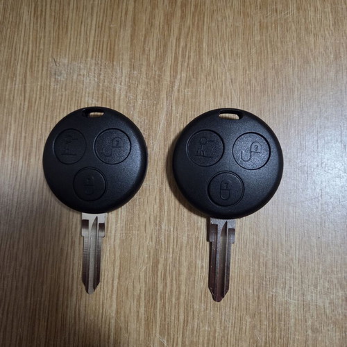 Replacement key shells new, pack of 2