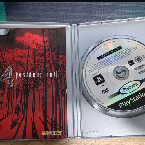 Resident Evil 4 PS2 game used, complete in good condition