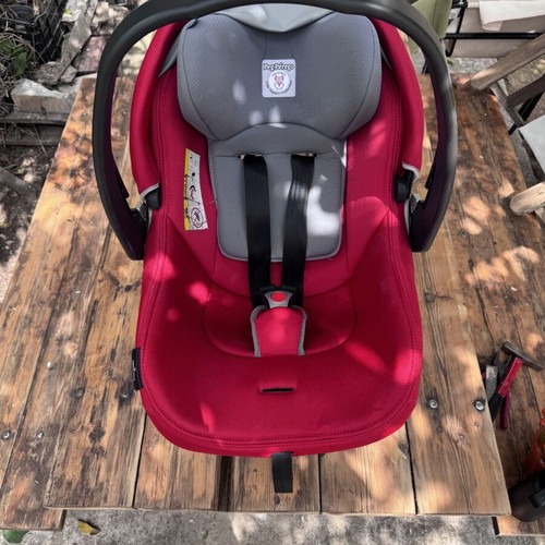 Peg Perego Primo Viaggio SL baby car seat like new