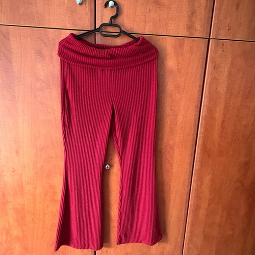 Set of flared pants and off-shoulder blouse like new, burgundy
