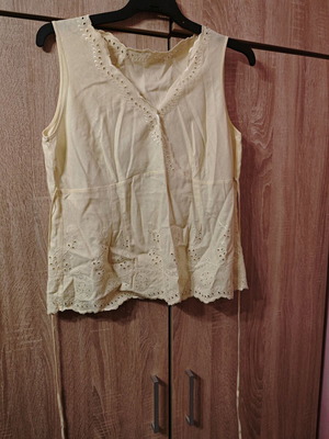 Marks & Spencer women's yellow blouse like new with small stitch