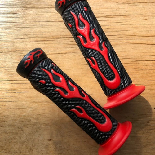 Grip handles red-black with flames new