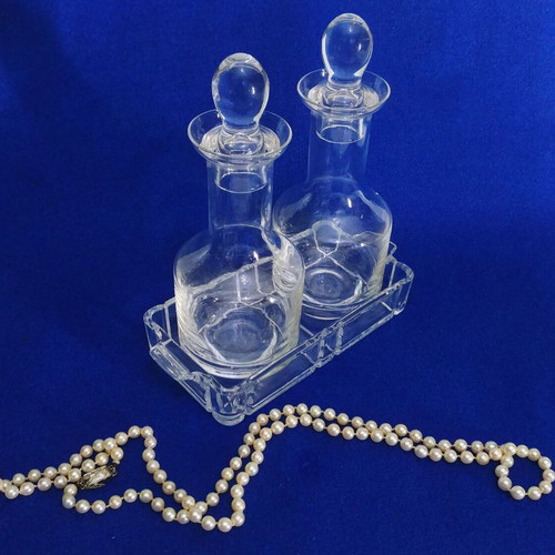 RCR lead crystal Italy oil and vinegar set like new