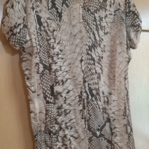 Rinascimento women's shirt animal print like new, multicolor