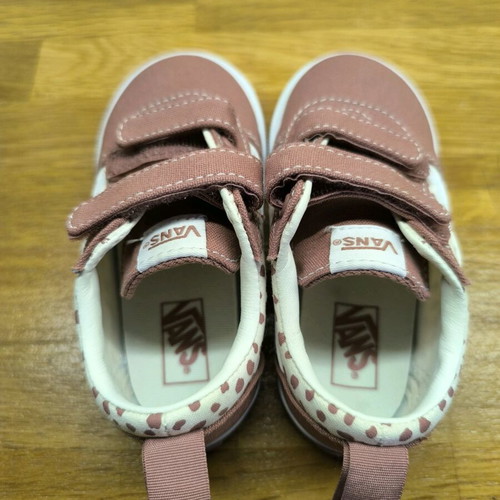 Vans Ward kids shoes new, size 24, athletic style