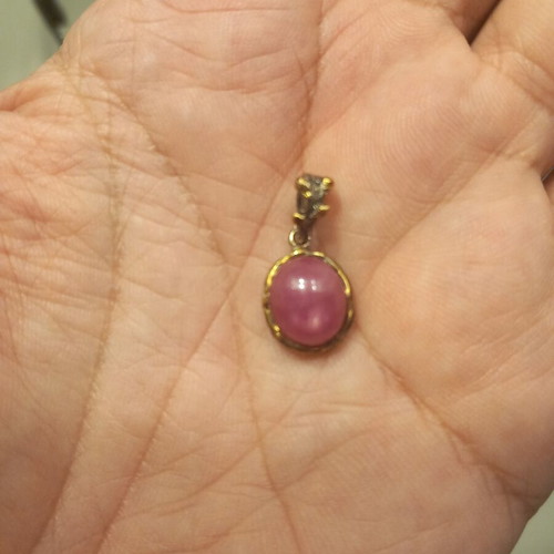 Pendant with 1 natural cabochon ruby 15 ct new
