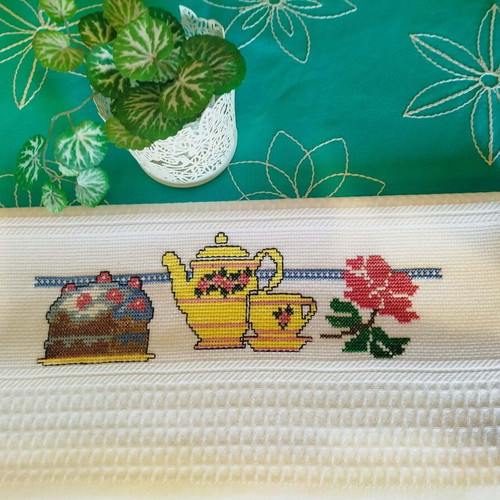 Kitchen towel embroidered handmade 100% cotton new