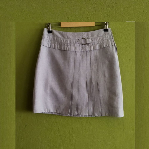 Orsay short skirt gray like new, summer with decorative pleats