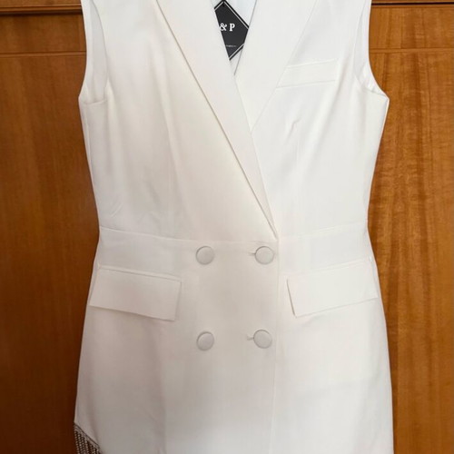 White blazer dress new with strass detail