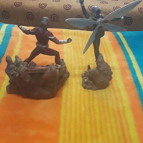 Ant-Man and Wasp Marvel figures like new