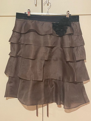 Skirt with ruffles Zara brown like new, size L
