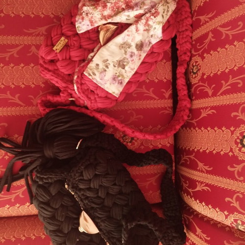 Handbags new, handmade knitted, black and red