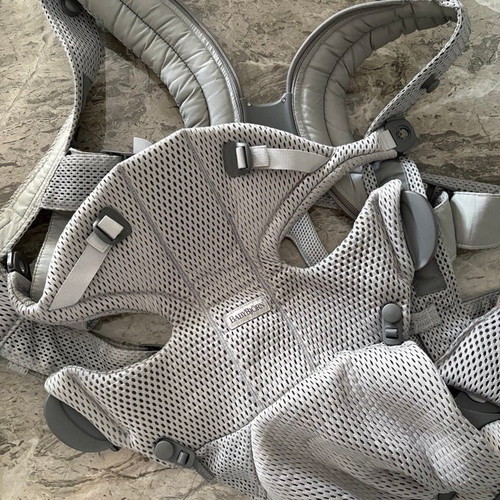BabyBjörn Move Airy Mesh Baby Carrier like new