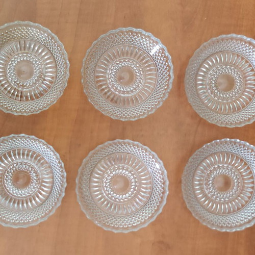 Set of 6 vintage pressed glass dessert plates 1950s-60s
