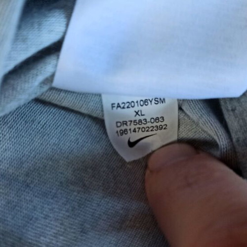 Nike gray T-shirt size XL like new