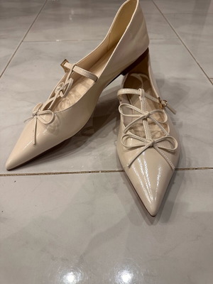 Stradivarius ballerinas new patent leather with bow size 39