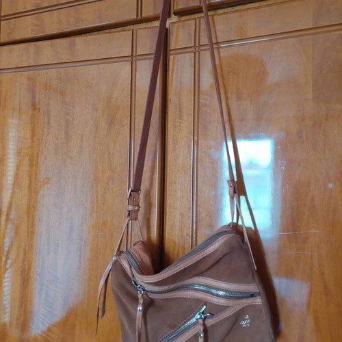 Brown suede Mila Louise messenger bag like new, crossbody