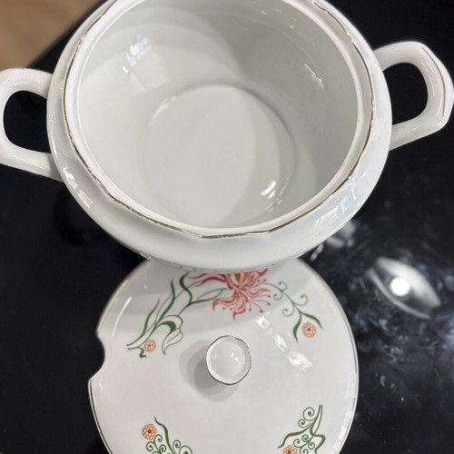 Porcelain soup tureen Ćmielów Poland used, vintage floral design