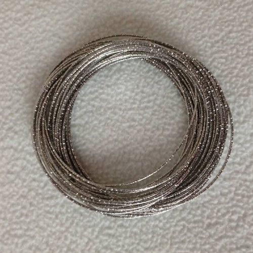 Metal bracelet silver tone like new, multiple thin strands