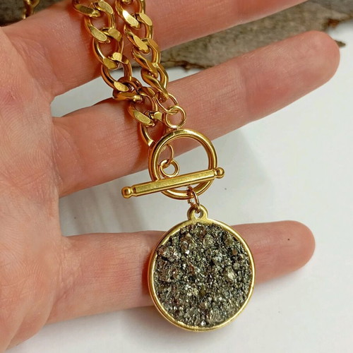 Necklace with pyrite handmade, gold plated stainless steel new