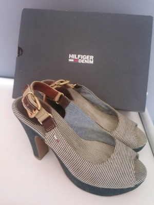 Tommy Hilfiger sandals used, size 37, blue
