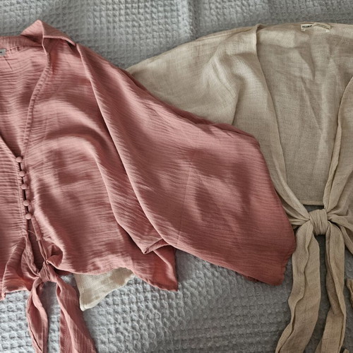 Crop top Pull & Bear used, beige and pink, size M