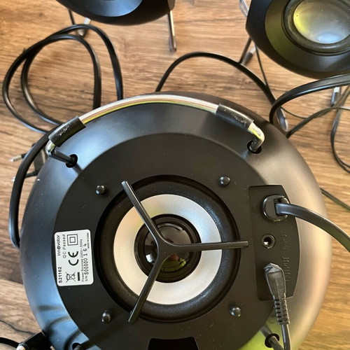 Innovator 2.1 Speaker System S21162 like new