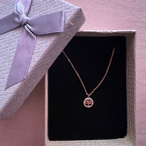 Necklace with tree design new, gold with adjustable chain