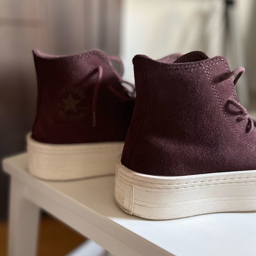 All Star suede boots like new, size 37, Converse