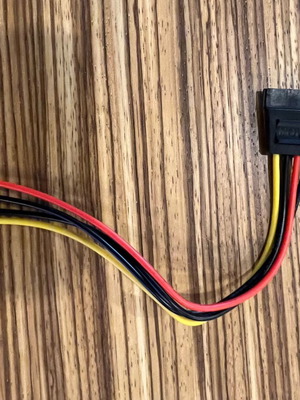 Καλώδιο προσαρμογέα τροφοδοσίας SATA 15Pin αρσενικό σε 4Pin Floppy FDD θηλυκό μεταχειρισμένο 20cm