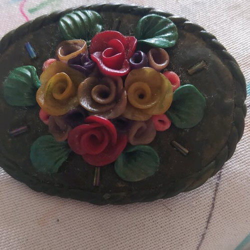 Vintage handmade brooch like new