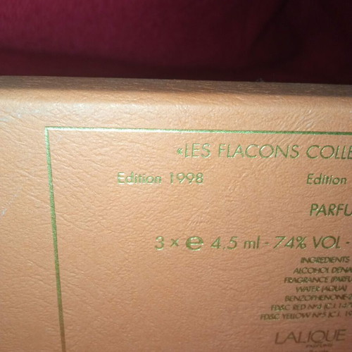 Lalique Les Flacons Miniature Perfume Set like new, 3 bottles