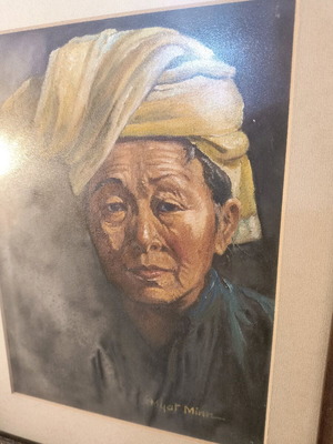 Portrait painting on canvas like new, 35x29cm, Myanmar 1987