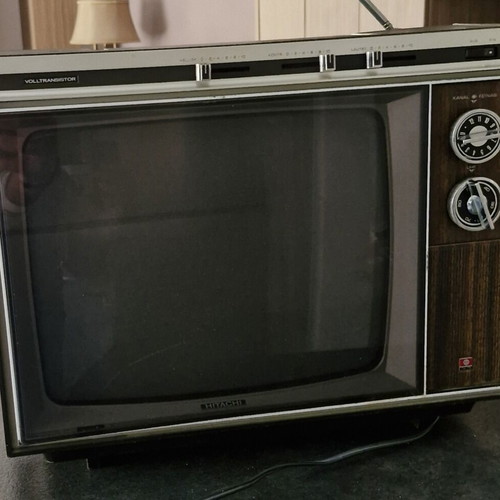Hitachi TU-75A vintage television used, authentic made in Japan