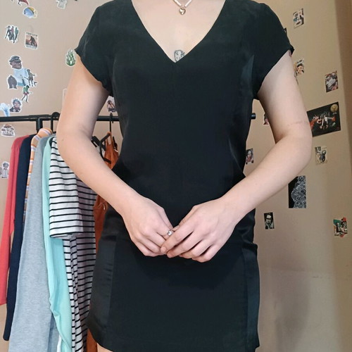 Silk dress black like new