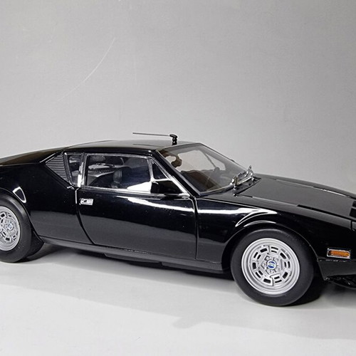 Kyosho De Tomaso Pantera L Metal Model Scale 1:18 New