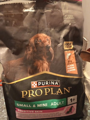Purina Pro Plan Small & Mini Adult dry dog food used