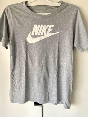 Nike t-shirt for boys 10-12 years, grey, size 140 cm