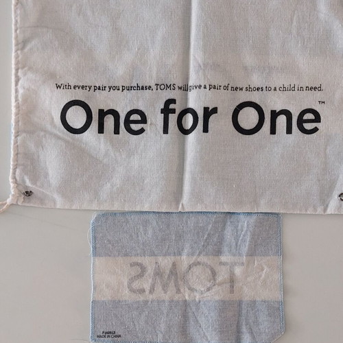 TOMS fabric shoe bag and cleaning cloth set like new