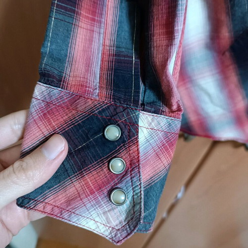 Lee plaid shirt Small like new, grey and coral tones