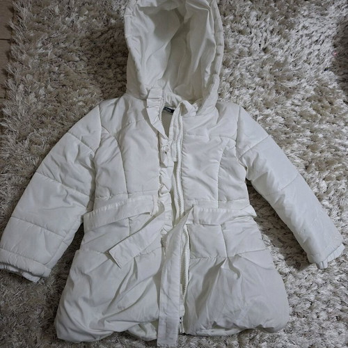 Evita jacket for 4-year-old girl white like new