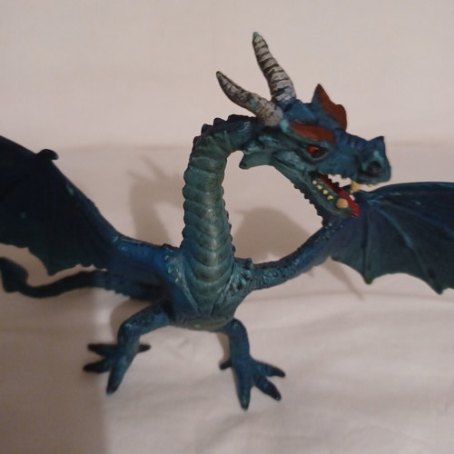 Dragon figure like new