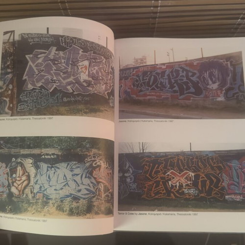 The History of Graffiti 1997 - 1998 book like new